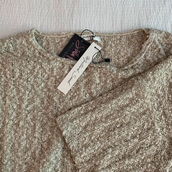 NWT Shop Stella Rae’s loose fit waist length knit sweater - Picture 4 of 6